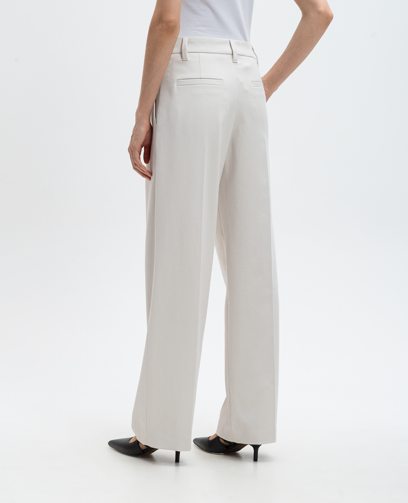White pants Brunello Cucinelli 4