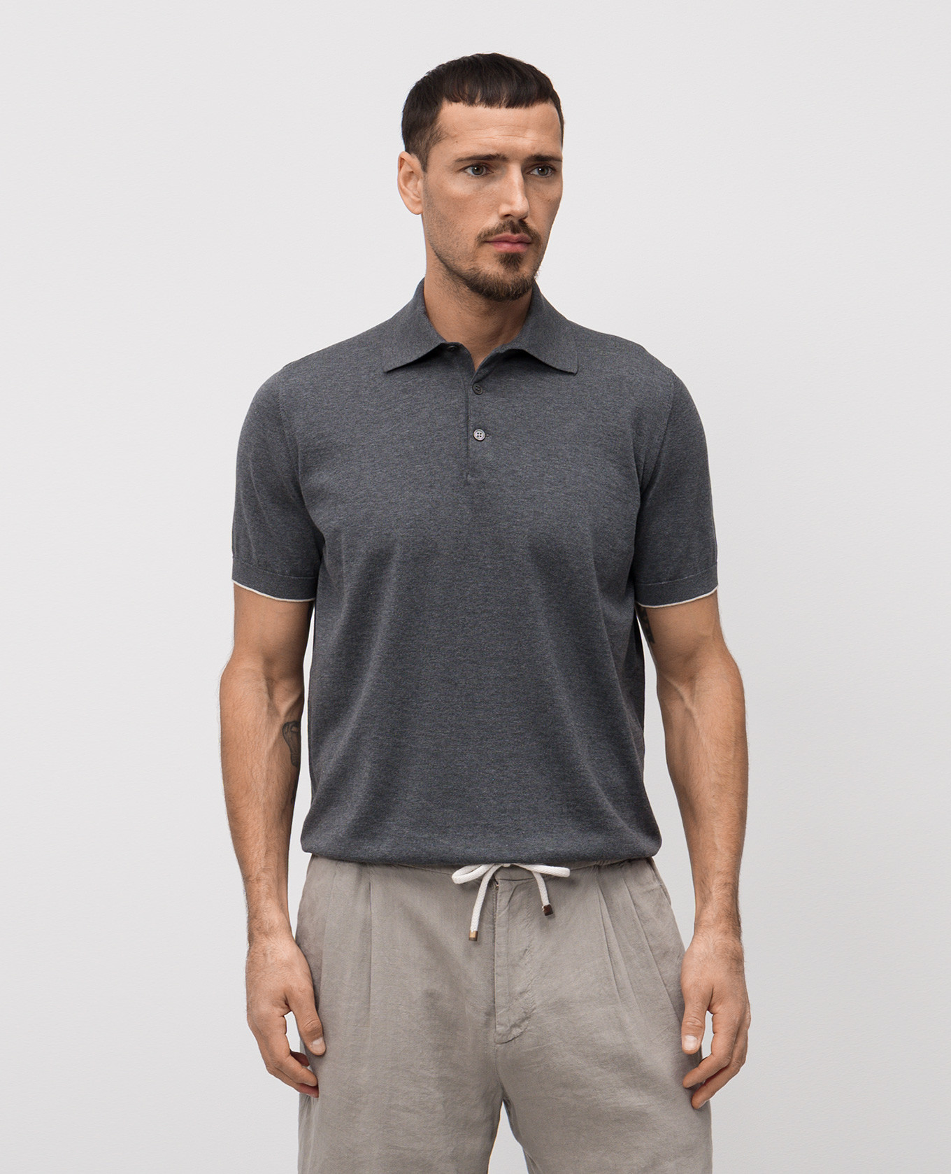 

Grey polo with piping Brunello Cucinelli