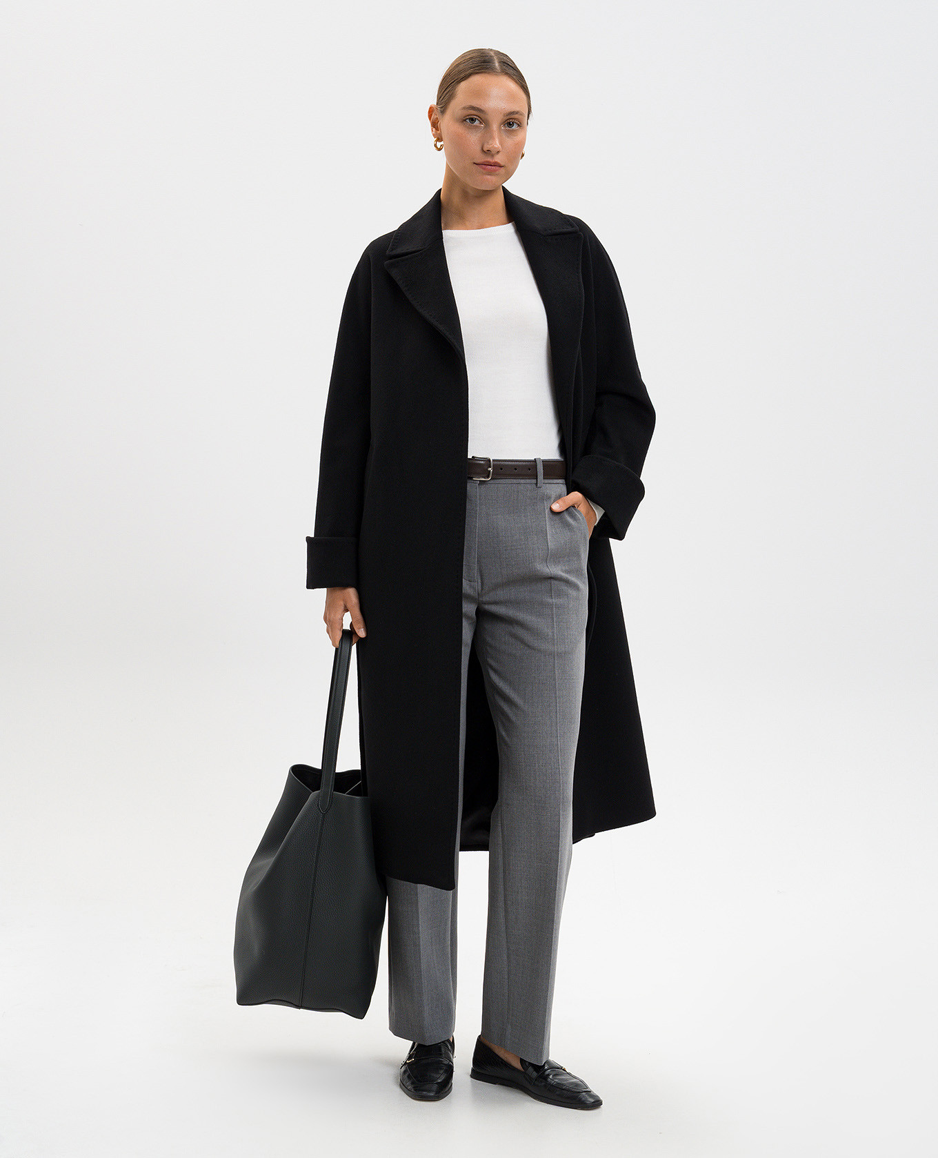 

Black cashmere coat Heresis