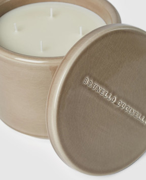 Brunello Cucinelli A candle with the aroma of white tea in a ceramic candle holder with a crackle effect MLCAND440