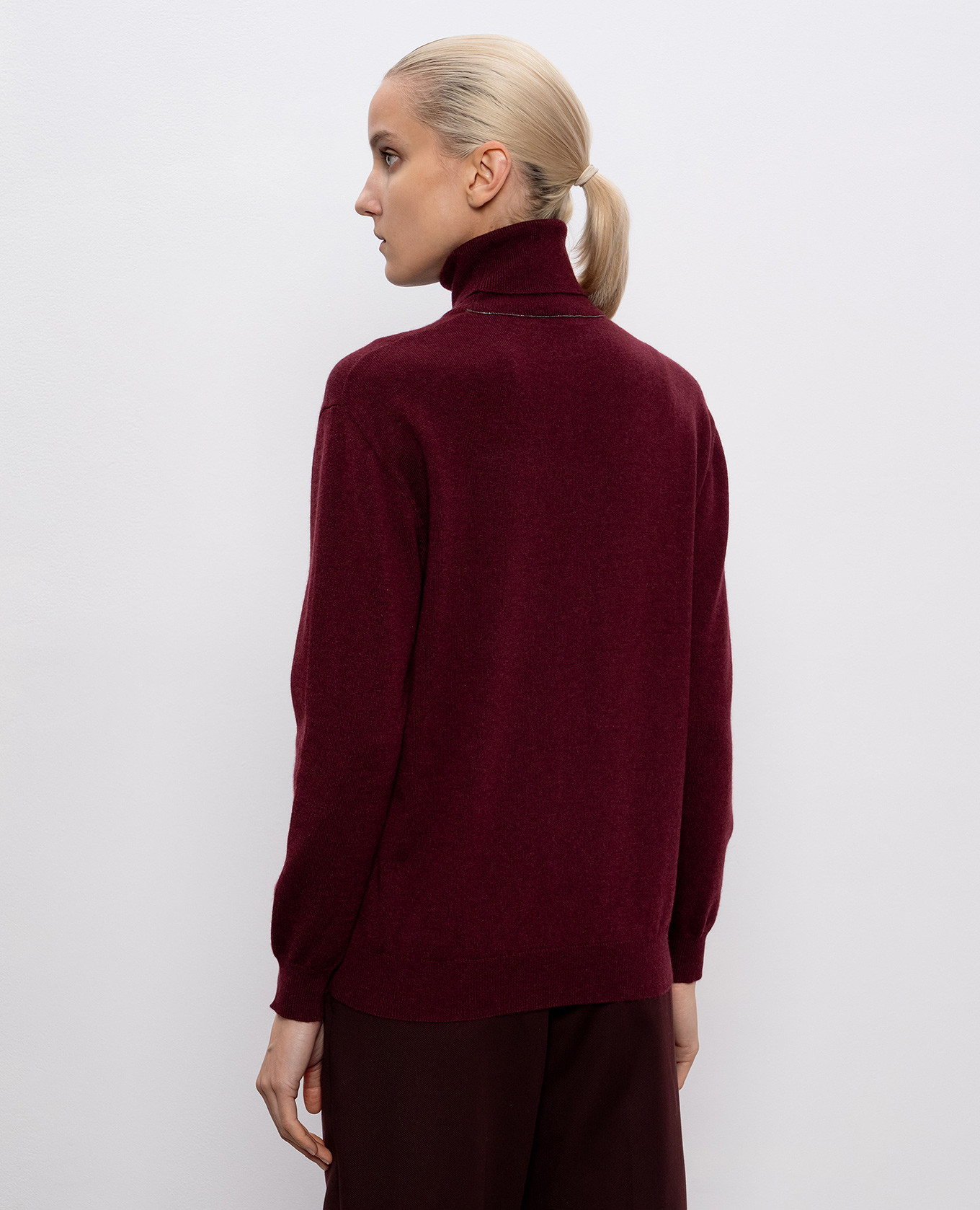 

Burgundy cashmere turtleneck with monil chain Brunello Cucinelli