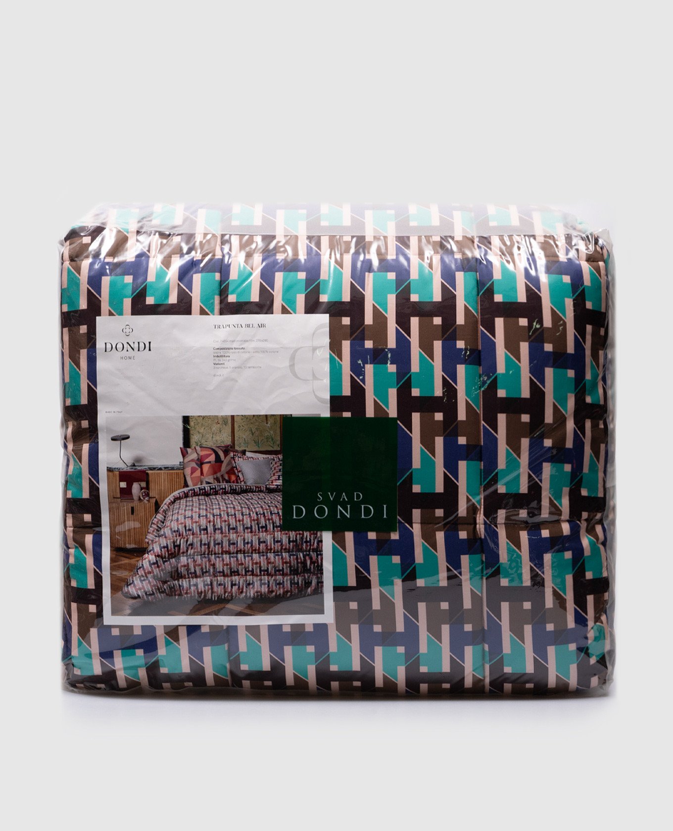 

A blanket with a geometric pattern Dondi, White