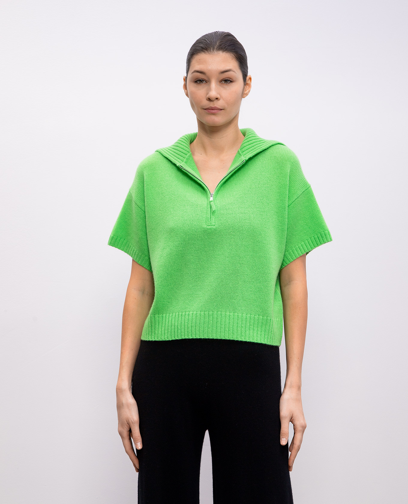 

Green cashmere top with zipper Allude