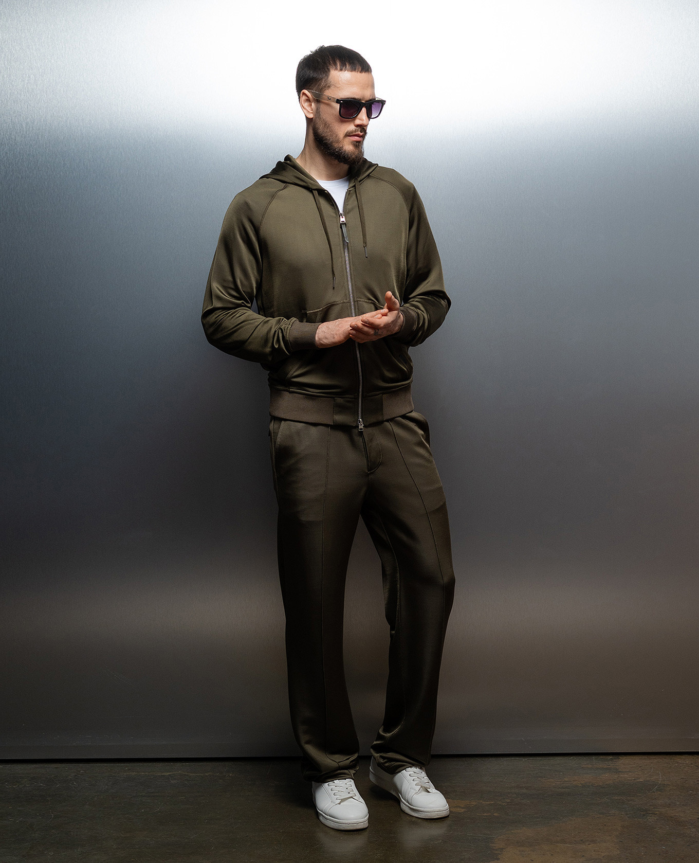 

Khaki sports jacket Tom Ford