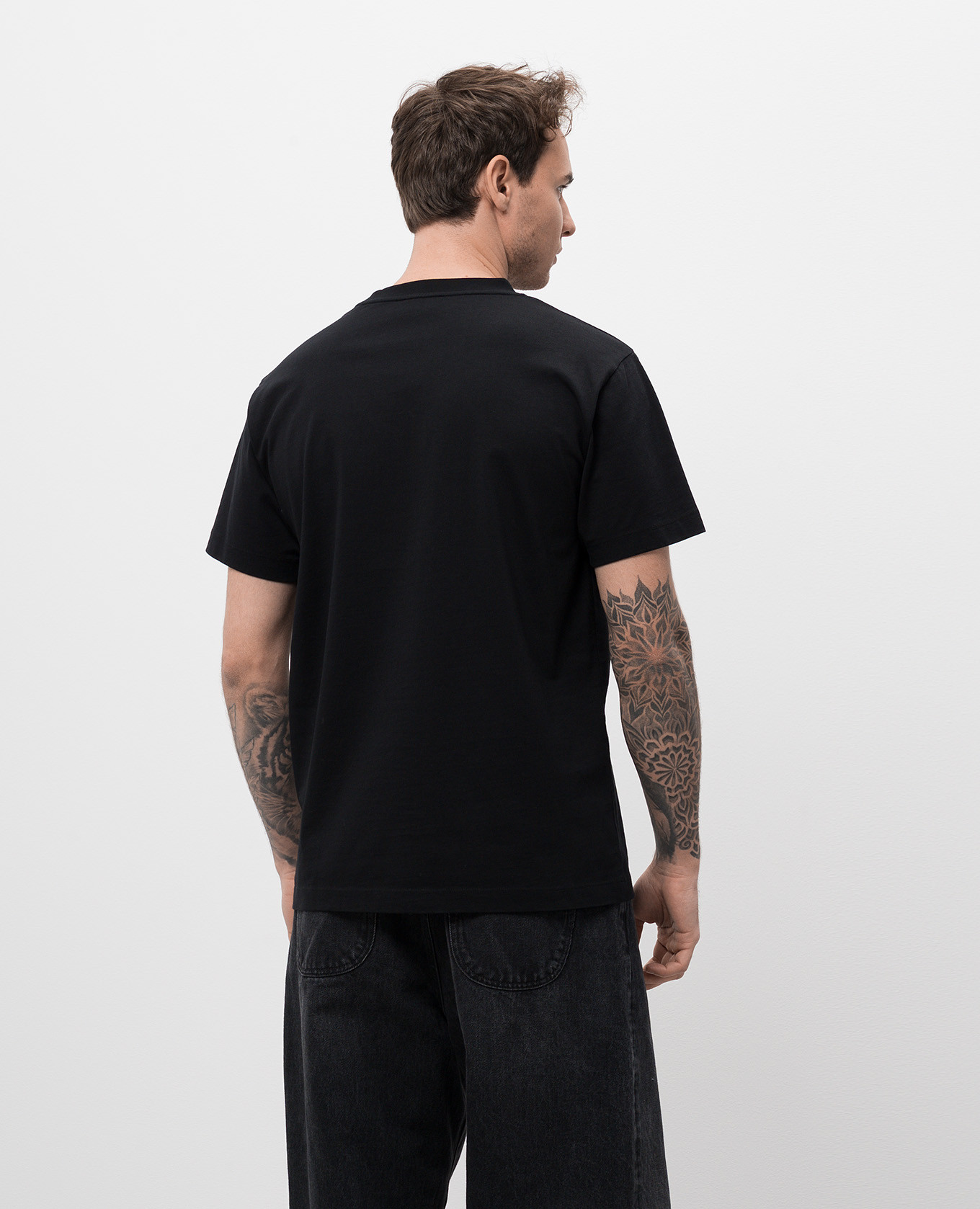 

Black T-shirt with logo Off-White