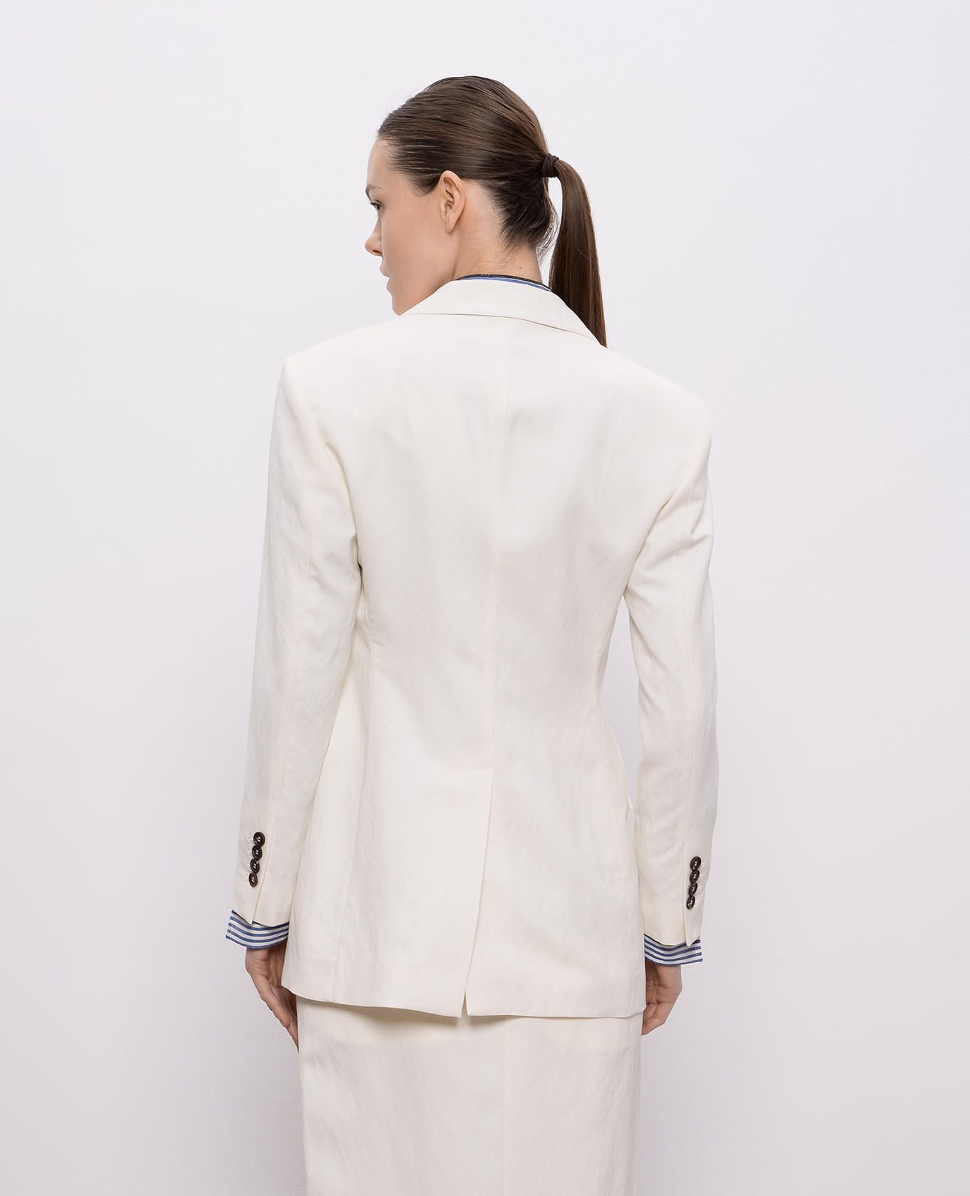 Beige double-breasted jacket with monil chain Brunello Cucinelli 4
