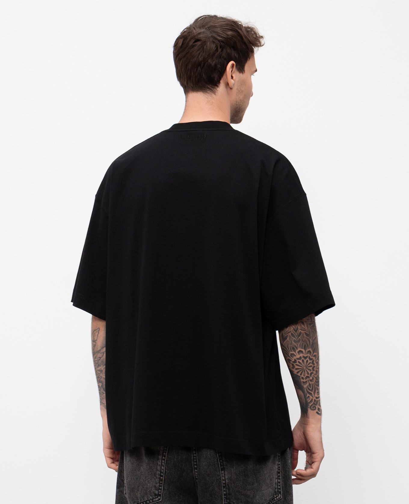 Black T-shirt with Crash embroidery Vetements 4