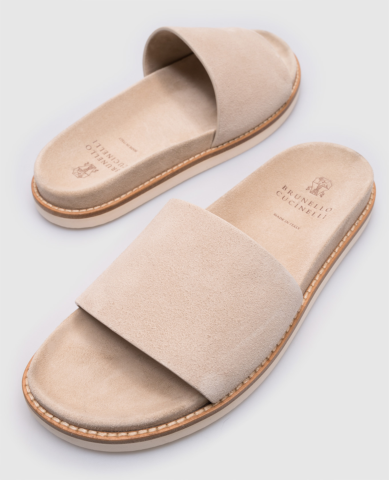 

Beige suede flip-flops Brunello Cucinelli